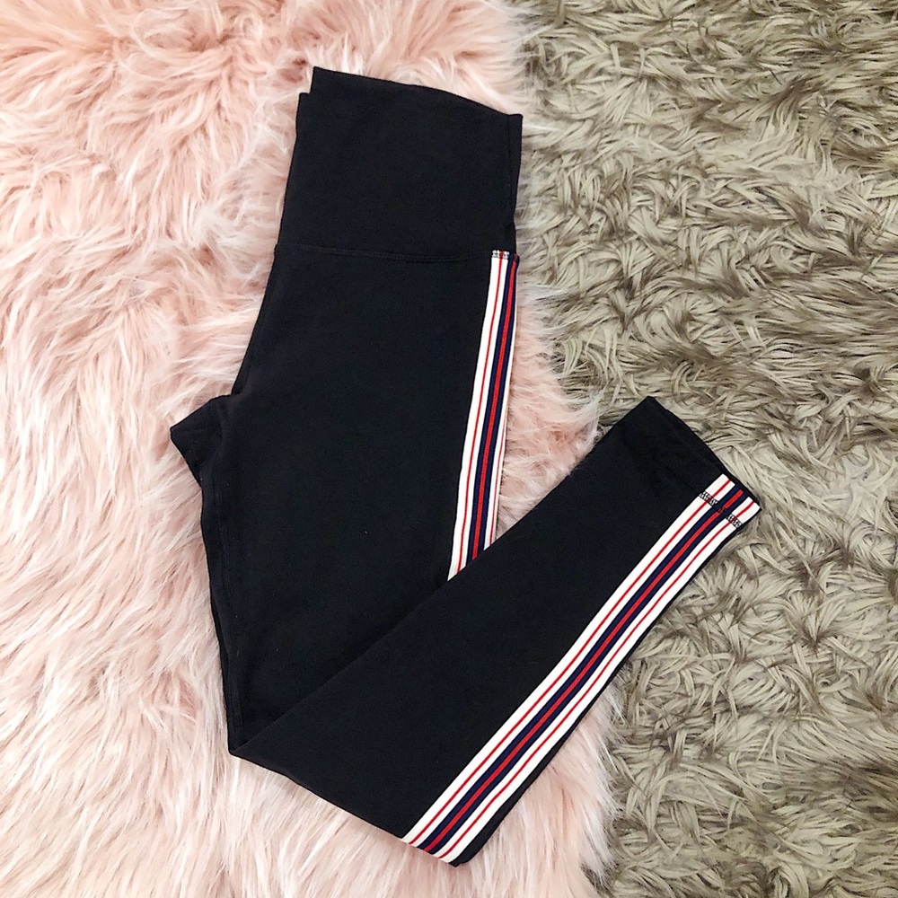 NWOT Aritzia TNA Atmosphere Leggings with stripes
